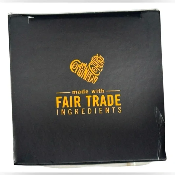 Shea Moisture~Bamboo Charcoal
Hydrating Gelee - Picture 2 of 5